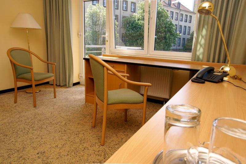 Hotel Am Weberplatz Dresden Exteriör bild